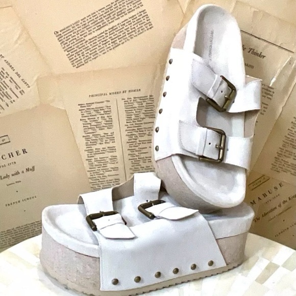 INTENTIONALLY BLANK Shoes - COOPER-2 SUEDE PLATFORM SANDAL